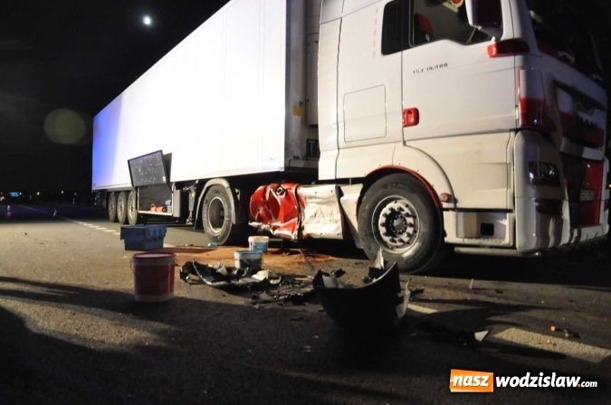 Zdjęcie w galerii na portalu naszwodzislaw.com: DK 78 Chałupki-Olza: seat uderzył w TIRa FOTO wiadomości z regionu