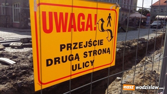 Zdjęcie w galerii na portalu naszwodzislaw.com: Rynek w Wodzisławiu rozkopany. Dlaczego? wiadomości z regionu