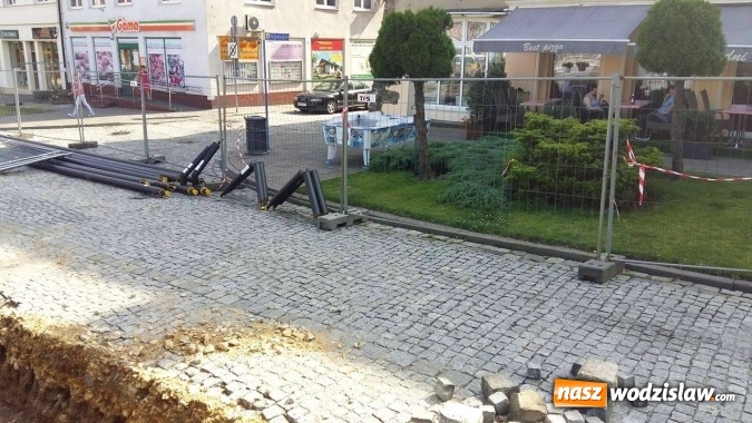 Zdjęcie w galerii na portalu naszwodzislaw.com: Rynek w Wodzisławiu rozkopany. Dlaczego? wiadomości z regionu