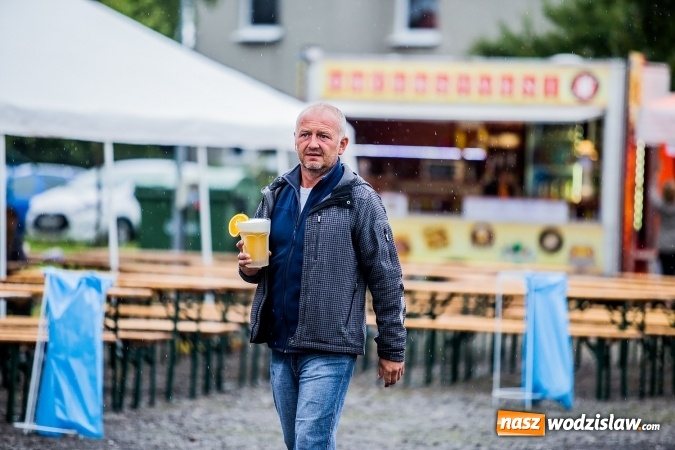 Zdjęcie w galerii na portalu naszwodzislaw.com: Tradycyjne święto piwa w Szylerzowicach wiadomości z regionu