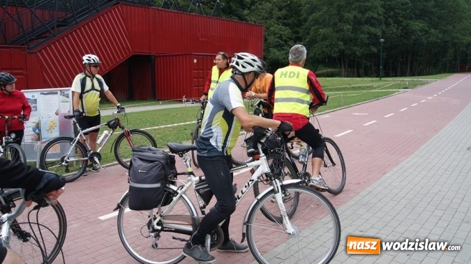 Zdjęcie w galerii na portalu naszwodzislaw.com: Rowerem po Wodzisławiu. 30 cyklist&oacute;w przejechało ulicami miasta i okolic wiadomości z regionu
