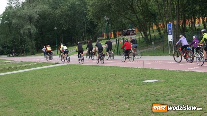 Zdjęcie w galerii na portalu naszwodzislaw.com: Rowerem po Wodzisławiu. 30 cyklist&oacute;w przejechało ulicami miasta i okolic wiadomości z regionu