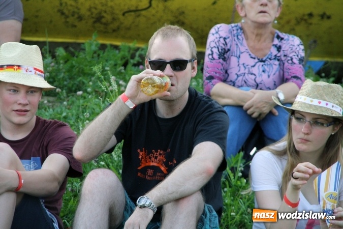 Zdjęcie w galerii na portalu naszwodzislaw.com: Światowe Dni Młodzieży. Do Wodzisławia zawitali pielgrzymi z Włoch, Niemiec i Portugalii wiadomości z regionu