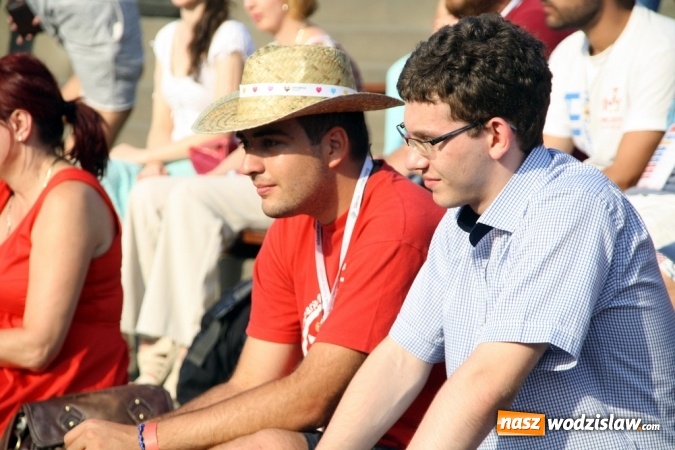 Zdjęcie w galerii na portalu naszwodzislaw.com: Światowe Dni Młodzieży. Do Wodzisławia zawitali pielgrzymi z Włoch, Niemiec i Portugalii wiadomości z regionu