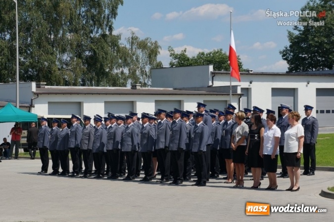 Zdjęcie w galerii na portalu naszwodzislaw.com: Święto policji w Wodzisławiu Śląskim: Awanse, odznaczenia, wyremontowany budynek i nowy komendant wiadomości z regionu