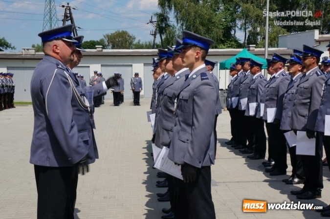 Zdjęcie w galerii na portalu naszwodzislaw.com: Święto policji w Wodzisławiu Śląskim: Awanse, odznaczenia, wyremontowany budynek i nowy komendant wiadomości z regionu