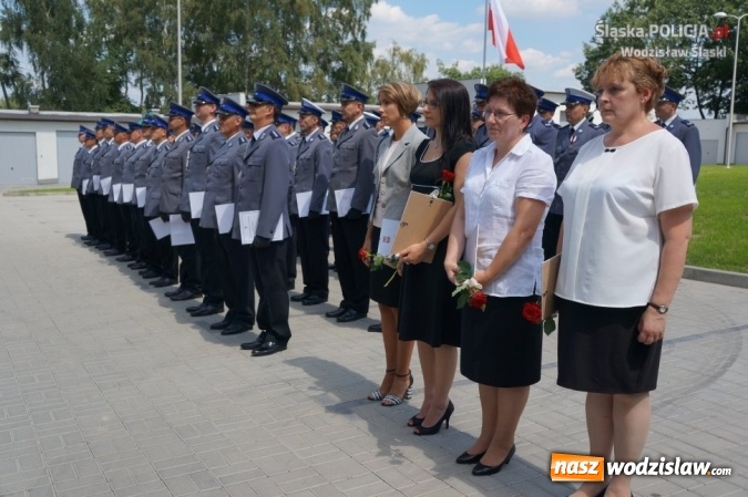 Zdjęcie w galerii na portalu naszwodzislaw.com: Święto policji w Wodzisławiu Śląskim: Awanse, odznaczenia, wyremontowany budynek i nowy komendant wiadomości z regionu