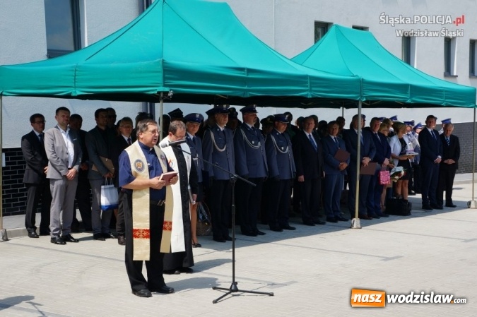 Zdjęcie w galerii na portalu naszwodzislaw.com: Święto policji w Wodzisławiu Śląskim: Awanse, odznaczenia, wyremontowany budynek i nowy komendant wiadomości z regionu