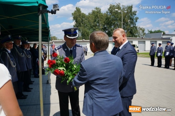 Zdjęcie w galerii na portalu naszwodzislaw.com: Święto policji w Wodzisławiu Śląskim: Awanse, odznaczenia, wyremontowany budynek i nowy komendant wiadomości z regionu