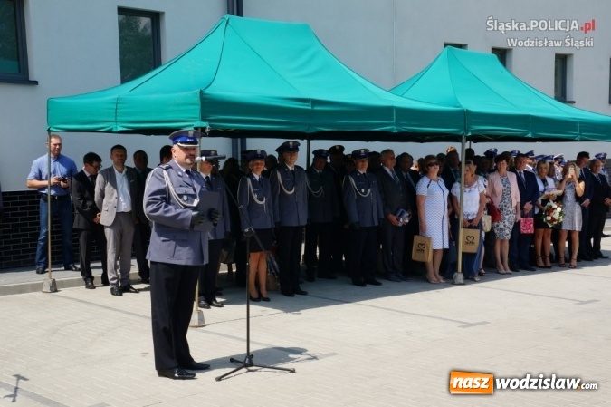 Zdjęcie w galerii na portalu naszwodzislaw.com: Święto policji w Wodzisławiu Śląskim: Awanse, odznaczenia, wyremontowany budynek i nowy komendant wiadomości z regionu