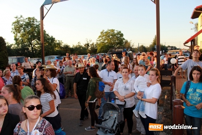 Zdjęcie w galerii na portalu naszwodzislaw.com: Światowe Dni Młodzieży w powiecie wodzisławskim. Droga świata w Pogrzebieniu wiadomości z regionu