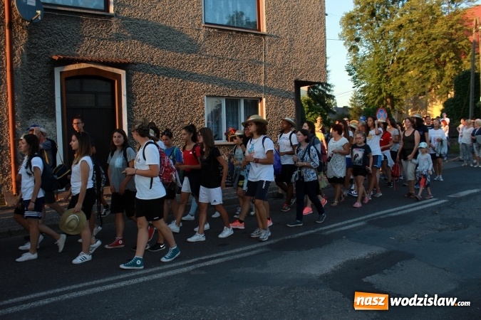 Zdjęcie w galerii na portalu naszwodzislaw.com: Światowe Dni Młodzieży w powiecie wodzisławskim. Droga świata w Pogrzebieniu wiadomości z regionu