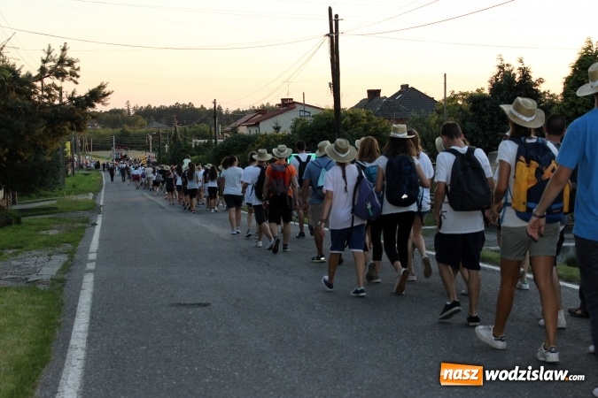 Zdjęcie w galerii na portalu naszwodzislaw.com: Światowe Dni Młodzieży w powiecie wodzisławskim. Droga świata w Pogrzebieniu wiadomości z regionu