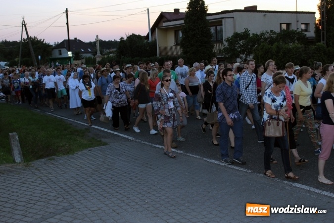 Zdjęcie w galerii na portalu naszwodzislaw.com: Światowe Dni Młodzieży w powiecie wodzisławskim. Droga świata w Pogrzebieniu wiadomości z regionu