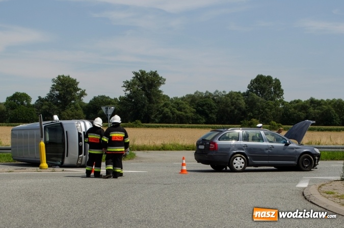 Zdjęcie w galerii na portalu naszwodzislaw.com: 21-latek z Wodzisławia doprowadził do zderzenia w Zabełkowie  wiadomości z regionu
