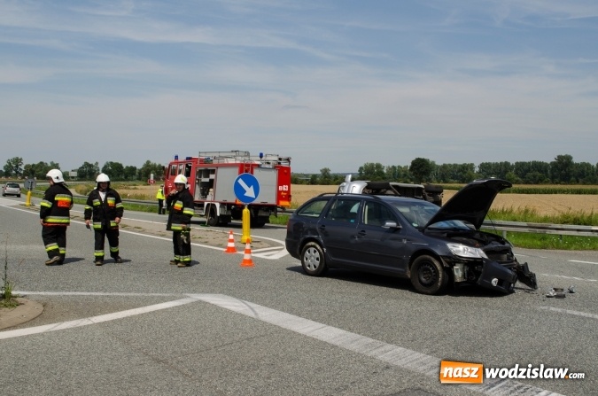 Zdjęcie w galerii na portalu naszwodzislaw.com: 21-latek z Wodzisławia doprowadził do zderzenia w Zabełkowie  wiadomości z regionu