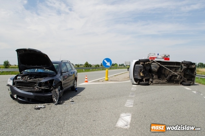Zdjęcie w galerii na portalu naszwodzislaw.com: 21-latek z Wodzisławia doprowadził do zderzenia w Zabełkowie  wiadomości z regionu