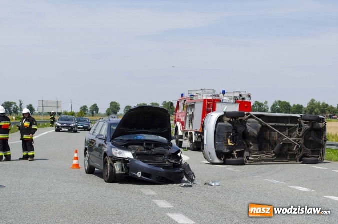 Zdjęcie w galerii na portalu naszwodzislaw.com: 21-latek z Wodzisławia doprowadził do zderzenia w Zabełkowie  wiadomości z regionu