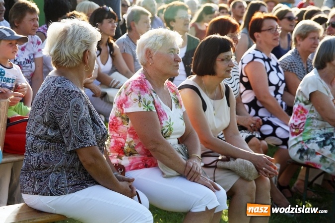 Zdjęcie w galerii na portalu naszwodzislaw.com: ŚDM: Młodzież z Portugalii oraz Niemiec gości w Rydułtowach wiadomości z regionu