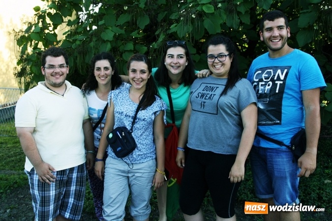 Zdjęcie w galerii na portalu naszwodzislaw.com: ŚDM: Młodzież z Portugalii oraz Niemiec gości w Rydułtowach wiadomości z regionu