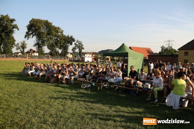 Zdjęcie w galerii na portalu naszwodzislaw.com: ŚDM: Młodzież z Portugalii oraz Niemiec gości w Rydułtowach wiadomości z regionu