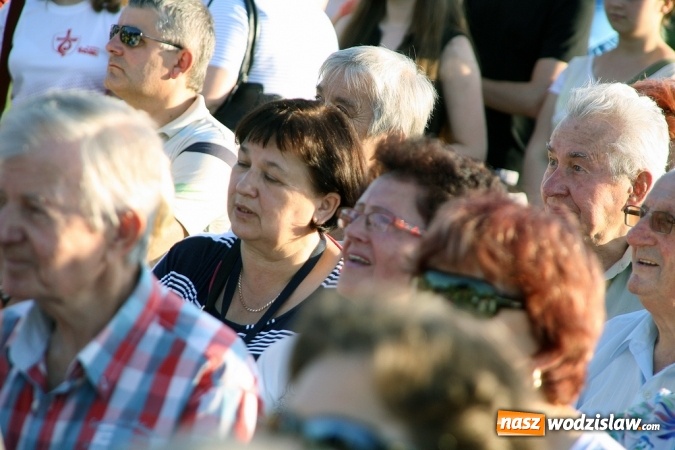 Zdjęcie w galerii na portalu naszwodzislaw.com: ŚDM: Młodzież z Portugalii oraz Niemiec gości w Rydułtowach wiadomości z regionu
