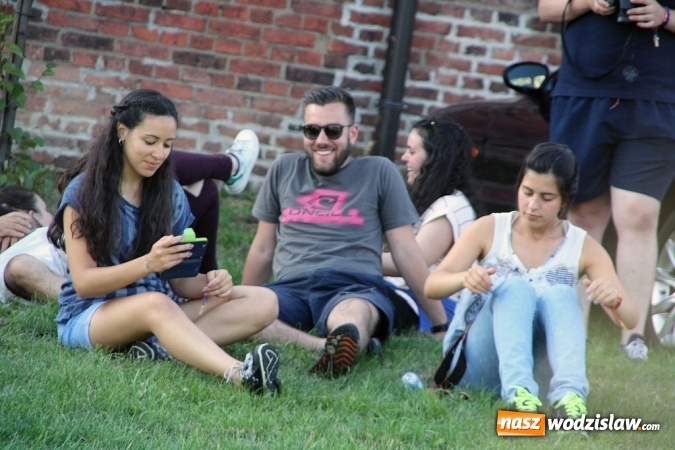 Zdjęcie w galerii na portalu naszwodzislaw.com: ŚDM: Młodzież z Portugalii oraz Niemiec gości w Rydułtowach wiadomości z regionu