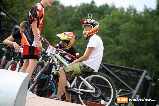 Zdjęcie w galerii na portalu naszwodzislaw.com: Rodzinny Park Rozrywki świętuje swoje urodziny. Zorganizowano Festiwal Atrakcji wiadomości z regionu