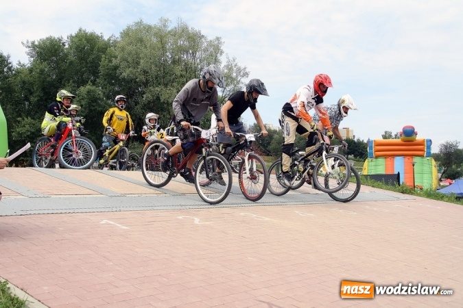 Zdjęcie w galerii na portalu naszwodzislaw.com: Rodzinny Park Rozrywki świętuje swoje urodziny. Zorganizowano Festiwal Atrakcji wiadomości z regionu