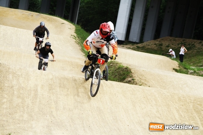 Zdjęcie w galerii na portalu naszwodzislaw.com: Rodzinny Park Rozrywki świętuje swoje urodziny. Zorganizowano Festiwal Atrakcji wiadomości z regionu