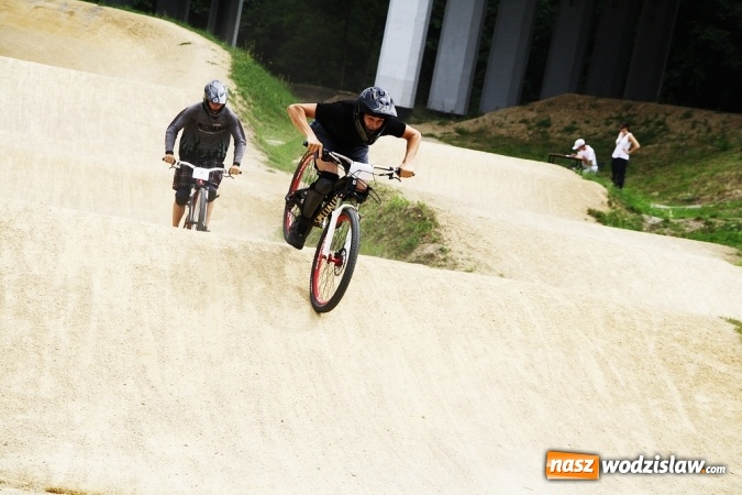 Zdjęcie w galerii na portalu naszwodzislaw.com: Rodzinny Park Rozrywki świętuje swoje urodziny. Zorganizowano Festiwal Atrakcji wiadomości z regionu
