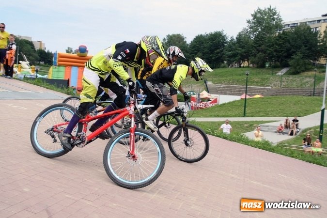 Zdjęcie w galerii na portalu naszwodzislaw.com: Rodzinny Park Rozrywki świętuje swoje urodziny. Zorganizowano Festiwal Atrakcji wiadomości z regionu