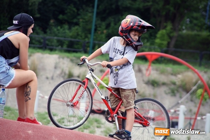 Zdjęcie w galerii na portalu naszwodzislaw.com: Rodzinny Park Rozrywki świętuje swoje urodziny. Zorganizowano Festiwal Atrakcji wiadomości z regionu