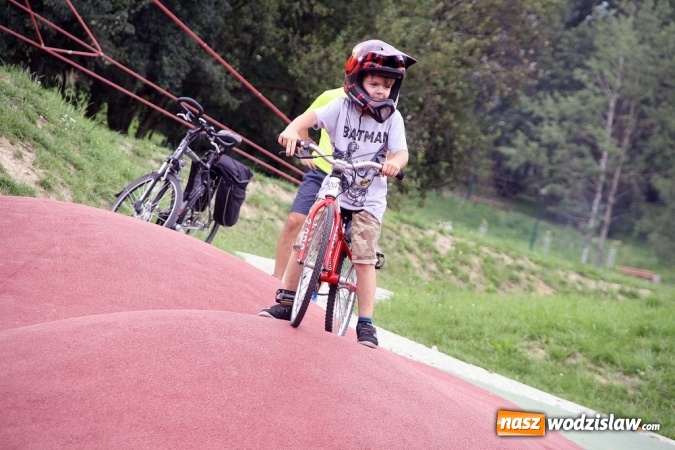 Zdjęcie w galerii na portalu naszwodzislaw.com: Rodzinny Park Rozrywki świętuje swoje urodziny. Zorganizowano Festiwal Atrakcji wiadomości z regionu