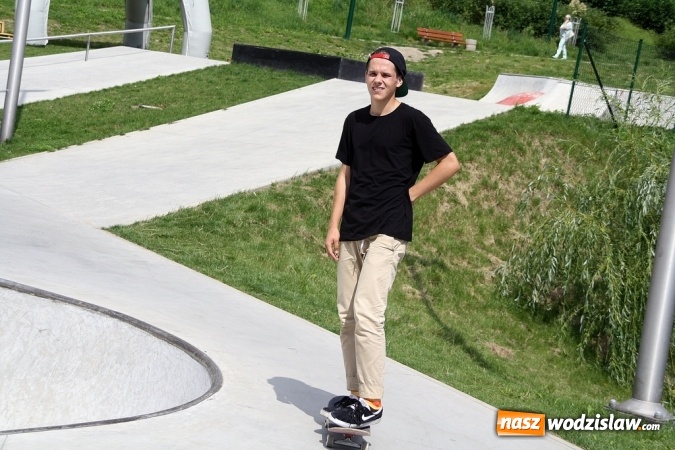 Zdjęcie w galerii na portalu naszwodzislaw.com: Rodzinny Park Rozrywki świętuje swoje urodziny. Zorganizowano Festiwal Atrakcji wiadomości z regionu