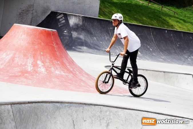 Zdjęcie w galerii na portalu naszwodzislaw.com: Rodzinny Park Rozrywki świętuje swoje urodziny. Zorganizowano Festiwal Atrakcji wiadomości z regionu