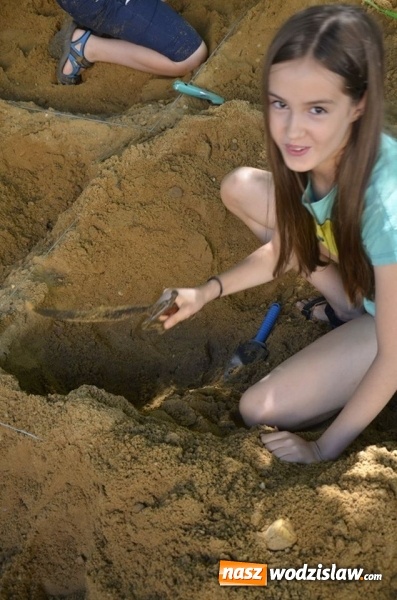 Zdjęcie w galerii na portalu naszwodzislaw.com: Poszukiwali skarb&oacute;w w Parku Miejskim wiadomości z regionu