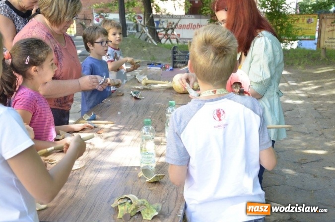 Zdjęcie w galerii na portalu naszwodzislaw.com: Poszukiwali skarb&oacute;w w Parku Miejskim wiadomości z regionu