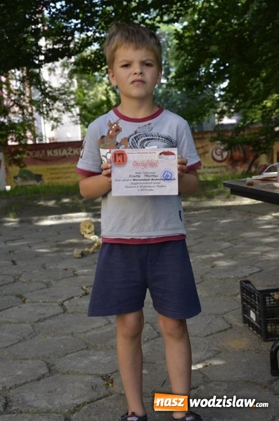 Zdjęcie w galerii na portalu naszwodzislaw.com: Poszukiwali skarb&oacute;w w Parku Miejskim wiadomości z regionu