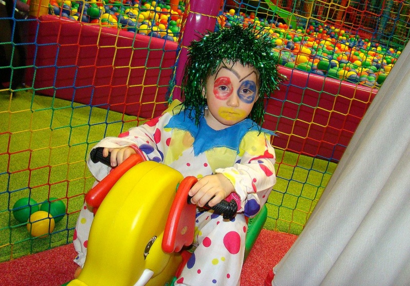 Zdjęcie w galerii na portalu naszwodzislaw.com: Młodzi balowali w Zoolandii wiadomości z regionu