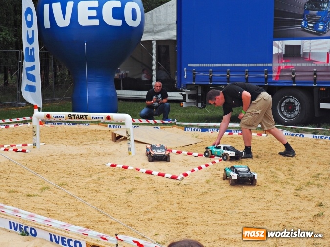 Zdjęcie w galerii na portalu naszwodzislaw.com: Tłumy na zlocie Master Truck 2016 wiadomości z regionu