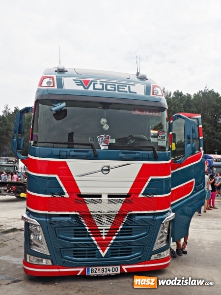 Zdjęcie w galerii na portalu naszwodzislaw.com: Tłumy na zlocie Master Truck 2016 wiadomości z regionu