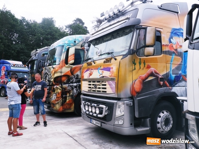 Zdjęcie w galerii na portalu naszwodzislaw.com: Tłumy na zlocie Master Truck 2016 wiadomości z regionu