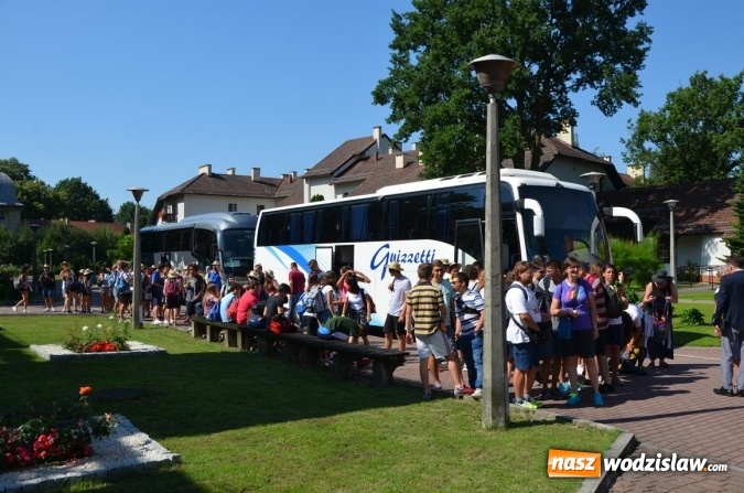 Zdjęcie w galerii na portalu naszwodzislaw.com: Młodzi Włosi z Bergamo odwiedzili DPS w Gorzycach wiadomości z regionu