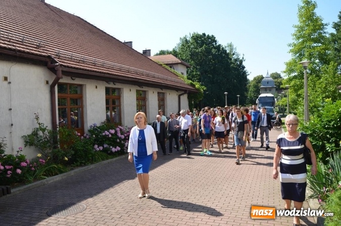 Zdjęcie w galerii na portalu naszwodzislaw.com: Młodzi Włosi z Bergamo odwiedzili DPS w Gorzycach wiadomości z regionu