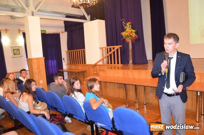 Zdjęcie w galerii na portalu naszwodzislaw.com: Młodzi Włosi z Bergamo odwiedzili DPS w Gorzycach wiadomości z regionu