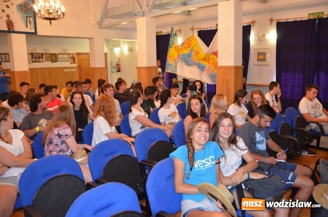 Zdjęcie w galerii na portalu naszwodzislaw.com: Młodzi Włosi z Bergamo odwiedzili DPS w Gorzycach wiadomości z regionu