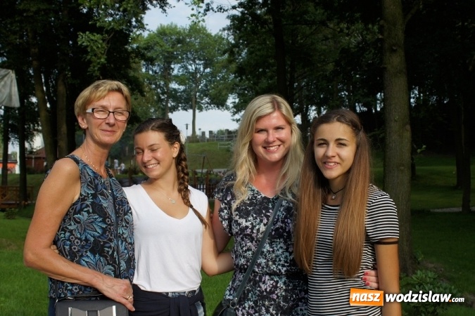 Zdjęcie w galerii na portalu naszwodzislaw.com: Pożegnanie włoskich pielgrzymów z rodzinami z Mszany i Połomi  wiadomości z regionu