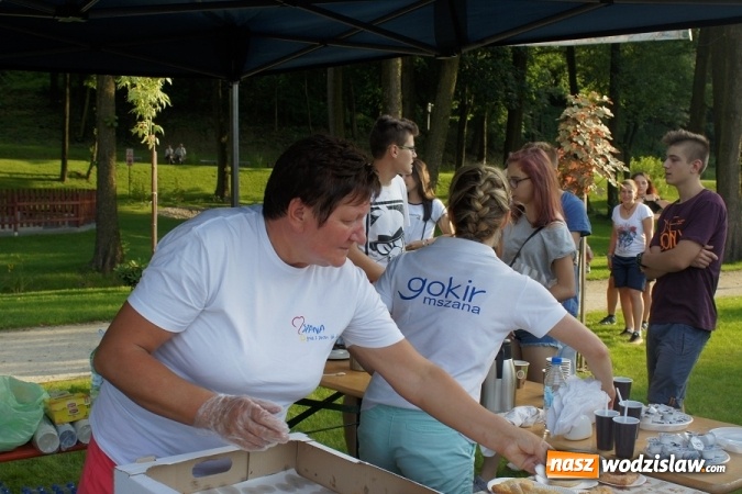 Zdjęcie w galerii na portalu naszwodzislaw.com: Pożegnanie włoskich pielgrzymów z rodzinami z Mszany i Połomi  wiadomości z regionu