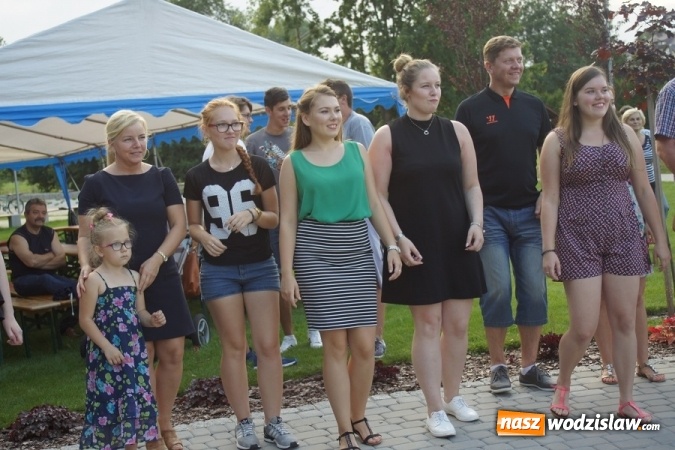 Zdjęcie w galerii na portalu naszwodzislaw.com: Pożegnanie włoskich pielgrzymów z rodzinami z Mszany i Połomi  wiadomości z regionu